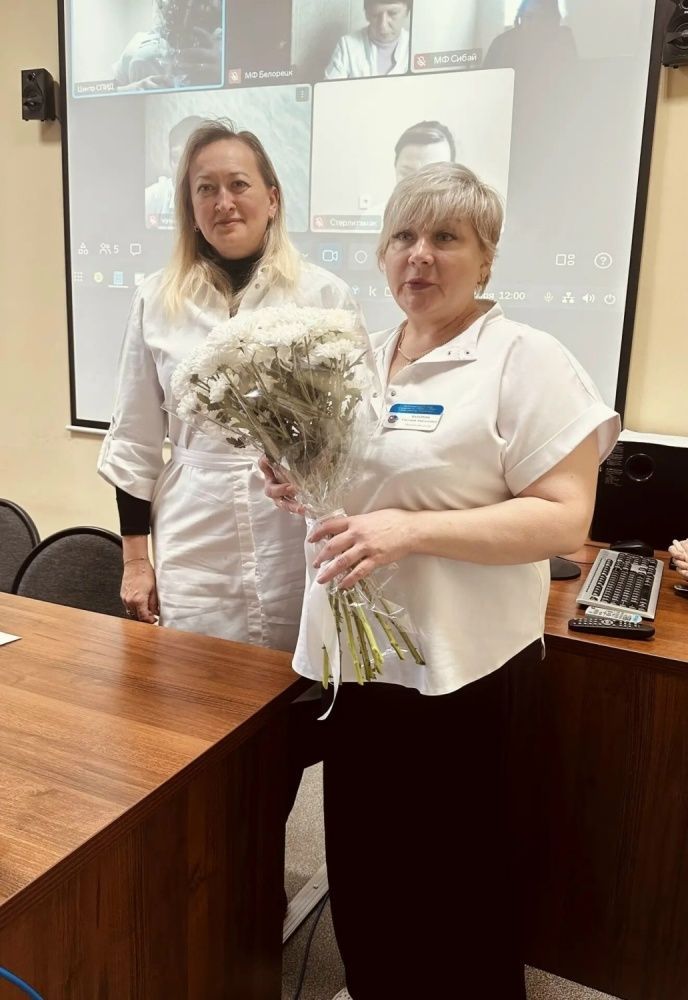 Еженедельное оперативное совещание сотрудников Центра СПИД