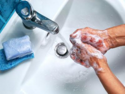 Чтобы не заболеть гриппом, коронавирусной инфекцией и ОРВИ, очень важно мыть руки. Как делать это правильно?
